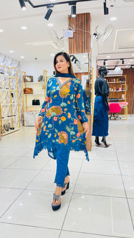 “LAYALI” DUBAI STYLE SUIT “LAYALI” DUBAI STYLE SUIT
