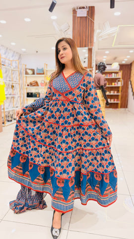 “RANYA” THREE PIECE SET “RANYA” THREE PIECE SET