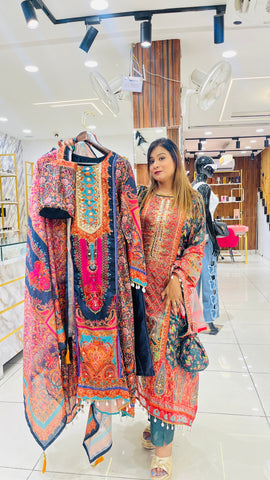 “AAVYA” ARABIC STYLE SUIT “AAVYA” ARABIC STYLE SUIT