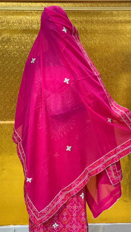 US-02 BANDHANI UNSTICHED SUIT US-02 BANDHANI UNSTICHED SUIT