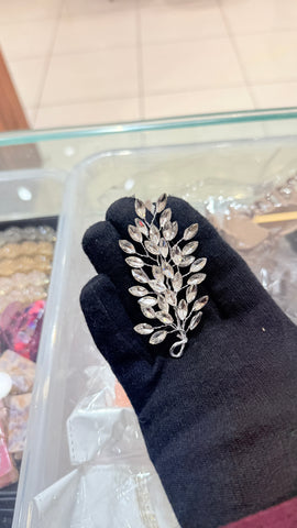 CRYSTAL LEAVES